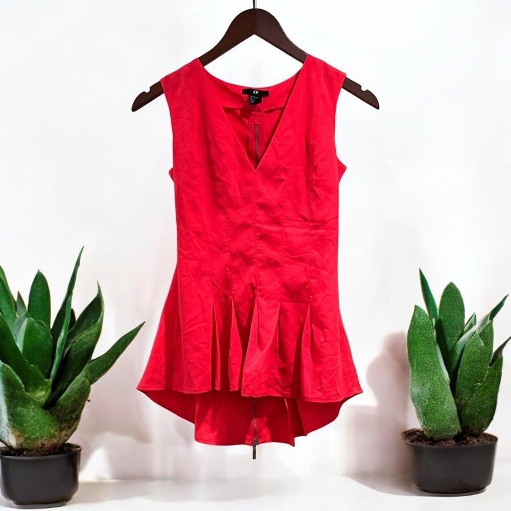 H&M Neon Pink V-Neck Peplum Zipper Back Top